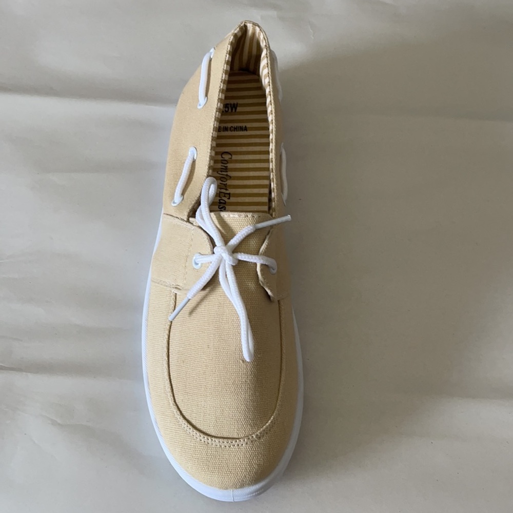 Comfort Ease slip on size 8.5 - Picture 2 of 5